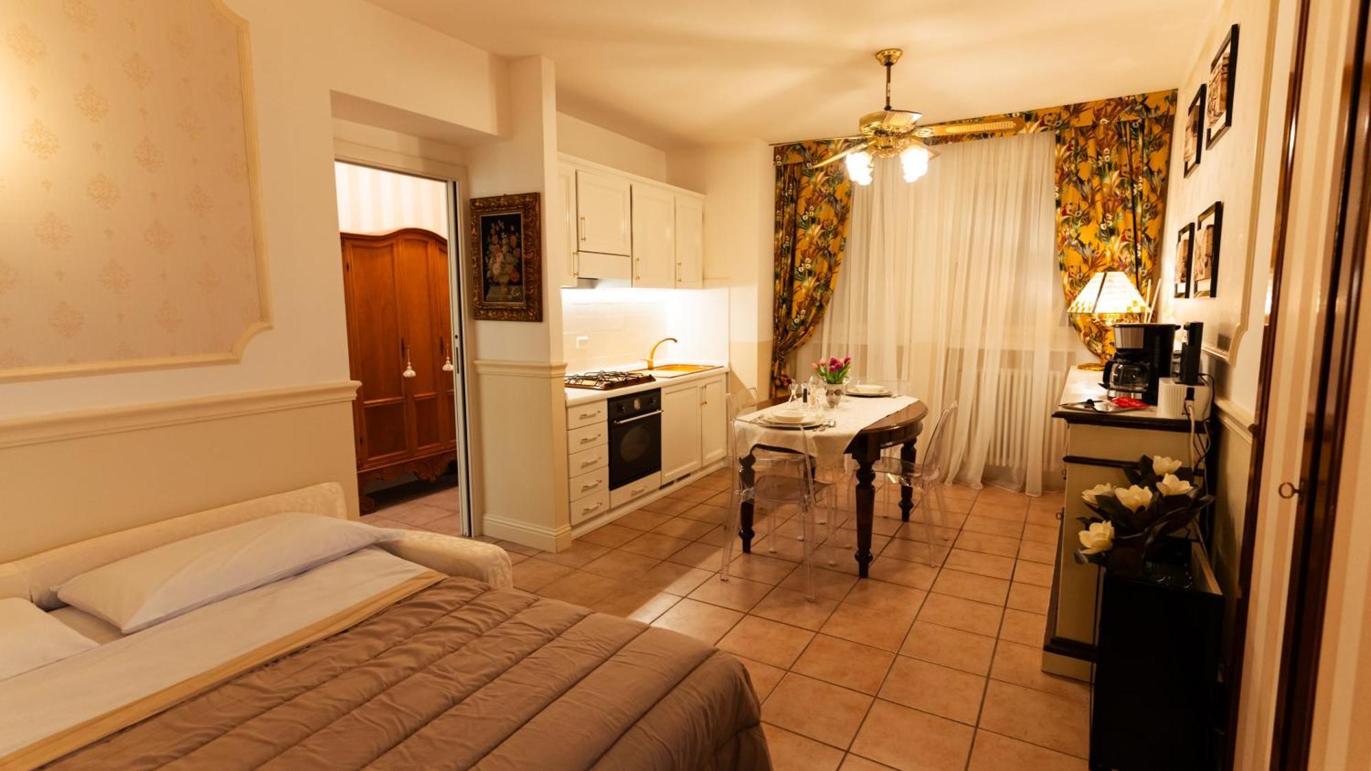 New Cozy Apartment - City Centre Lecco Exteriér fotografie