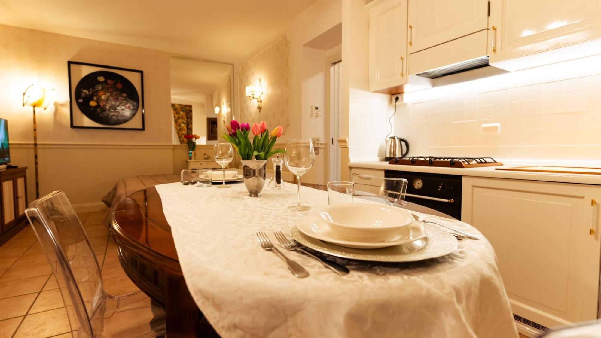 New Cozy Apartment - City Centre Lecco Exteriér fotografie